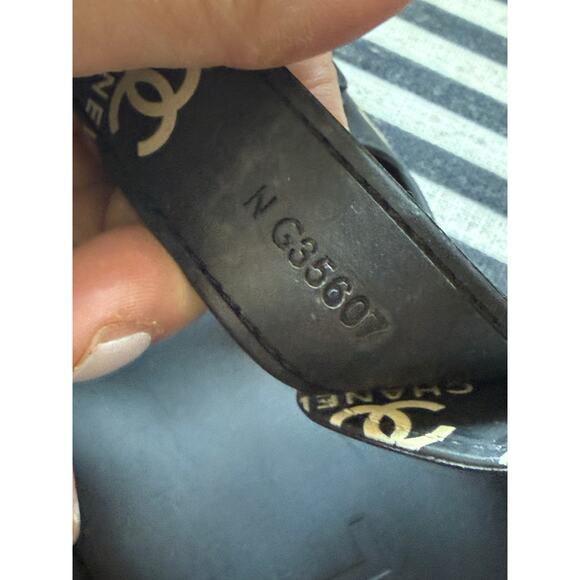 Chanel Dad Sandals 37 - Picture 6 of 14